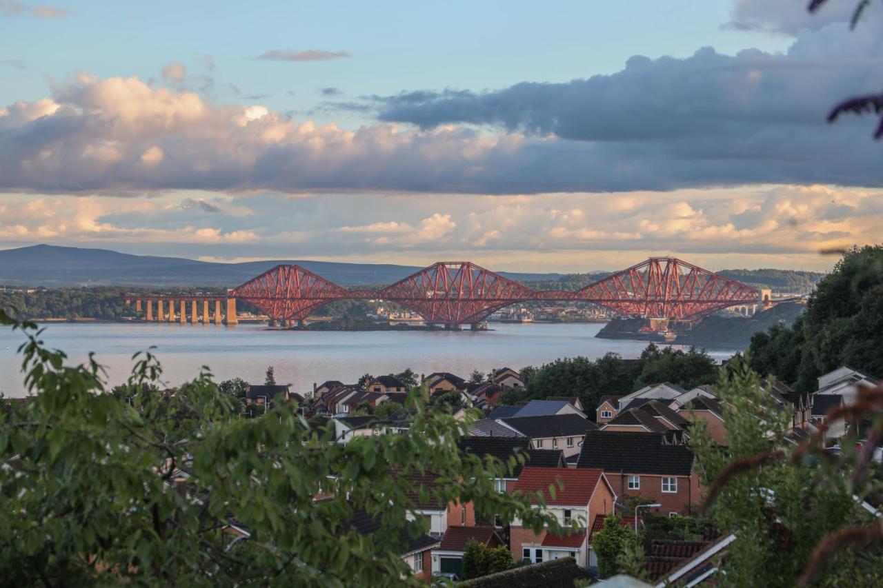 Bay And Bridge Bed & Breakfast Dunfermline Exterior photo
